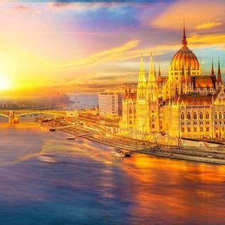 ENJOY  Puzzle Maďarský parlament pri západe slnka,  Budapešť 1000 dielikov značky ENJOY